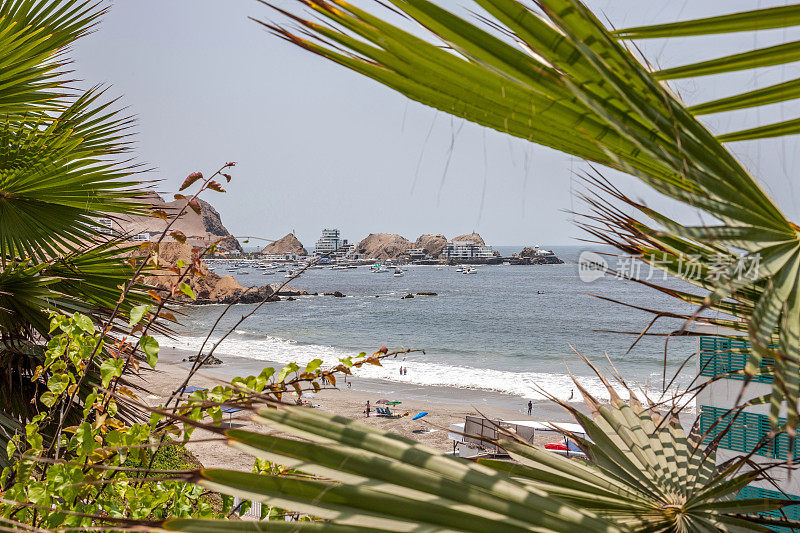 秘鲁利马附近的Punta Negra海岸和海湾